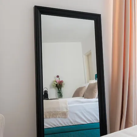 Barbara Ii - Luxury With Balcony 3*